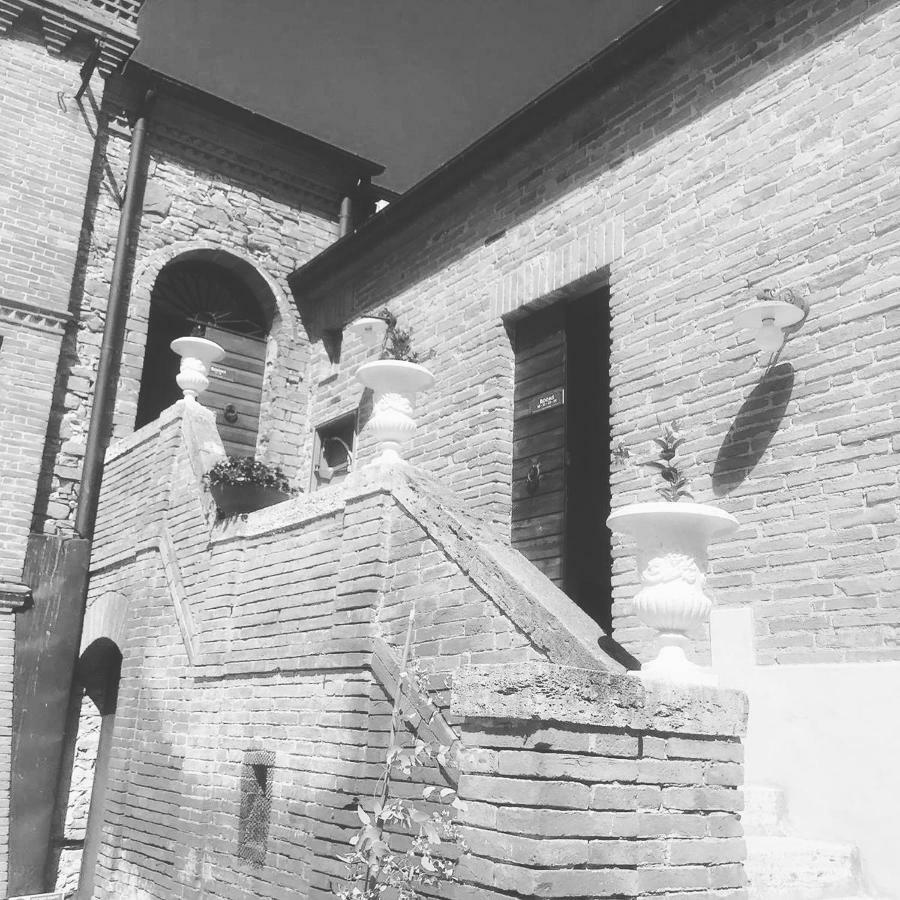 B&B Castello La Pia Dama Residence Guazzino Екстериор снимка